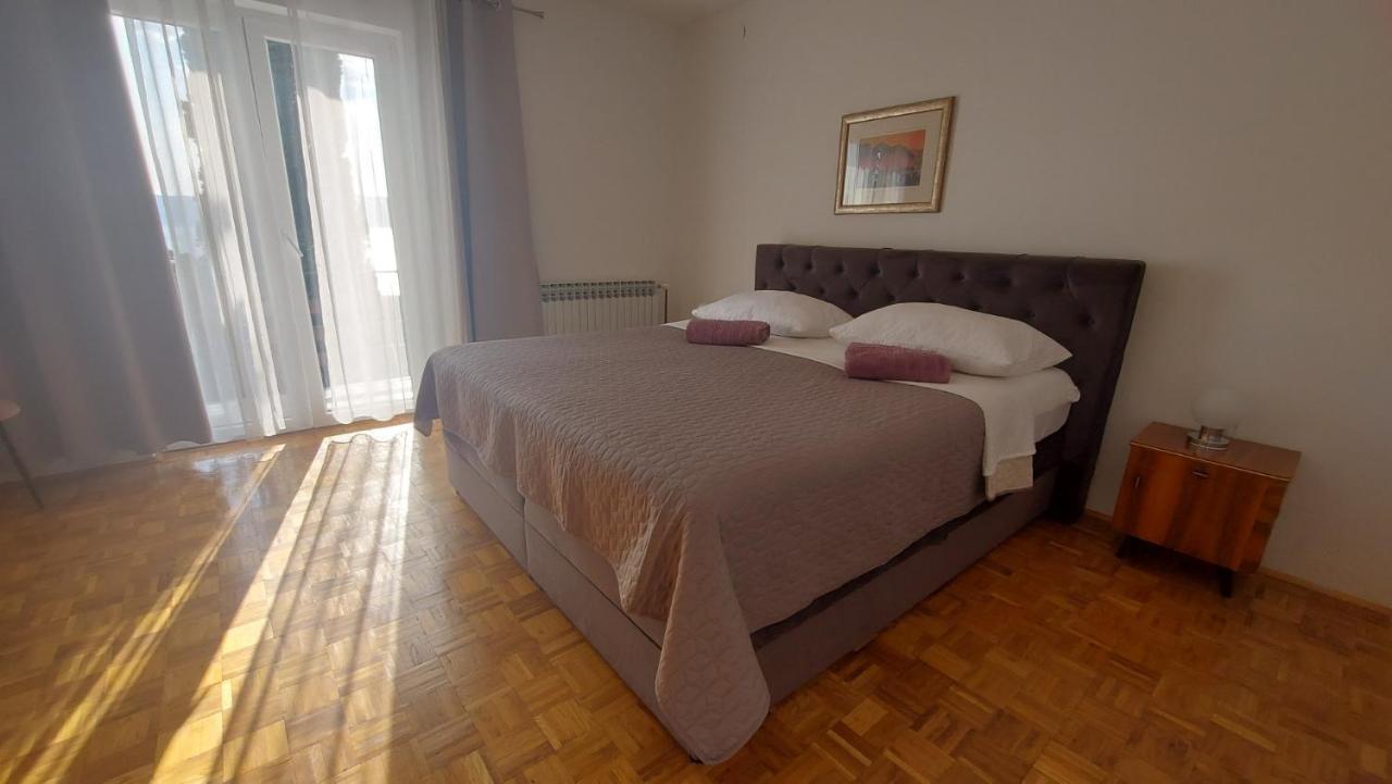 Corina & Franco Apartment Senj  Ngoại thất bức ảnh