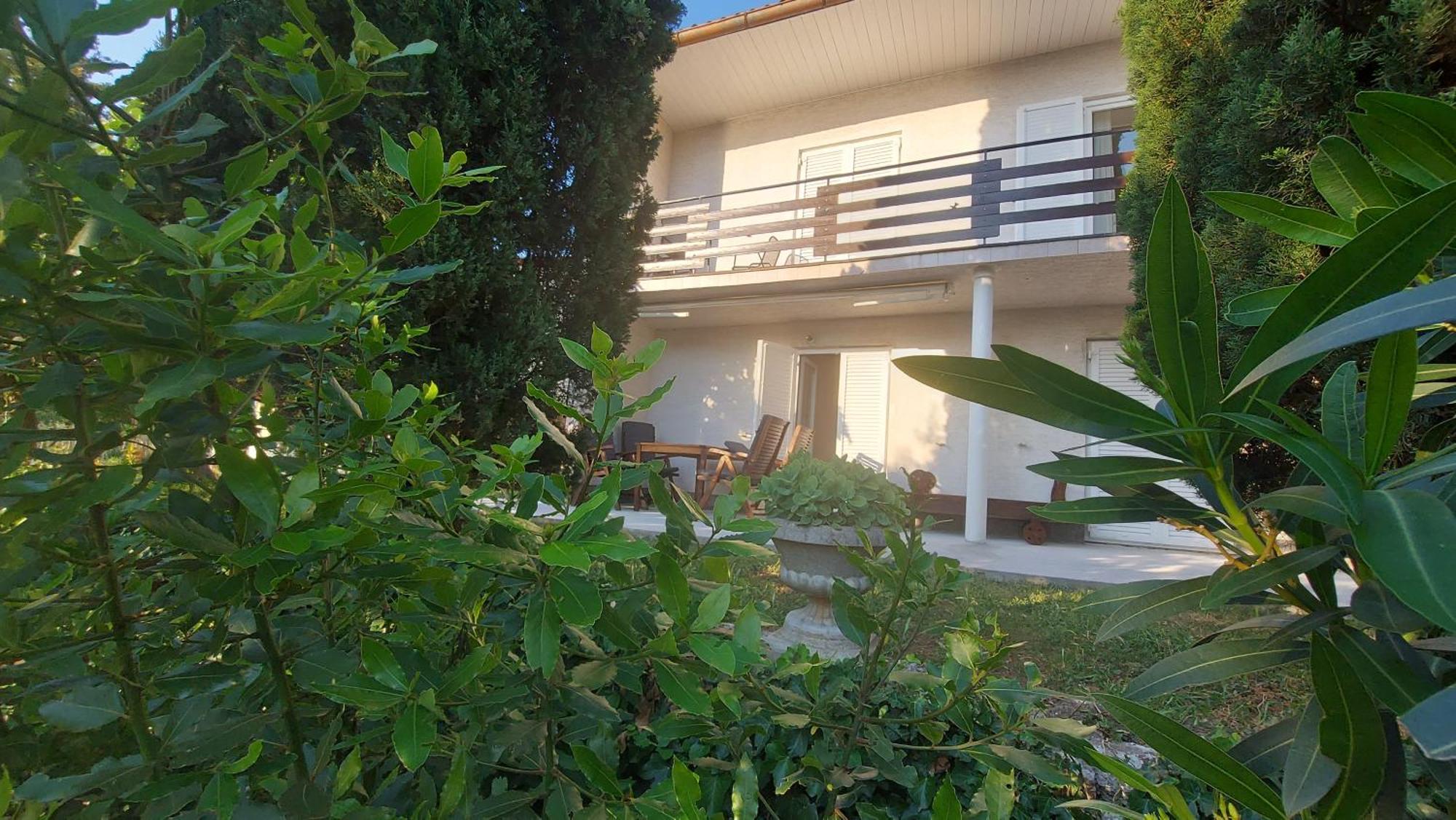 Corina & Franco Apartment Senj  Phòng bức ảnh
